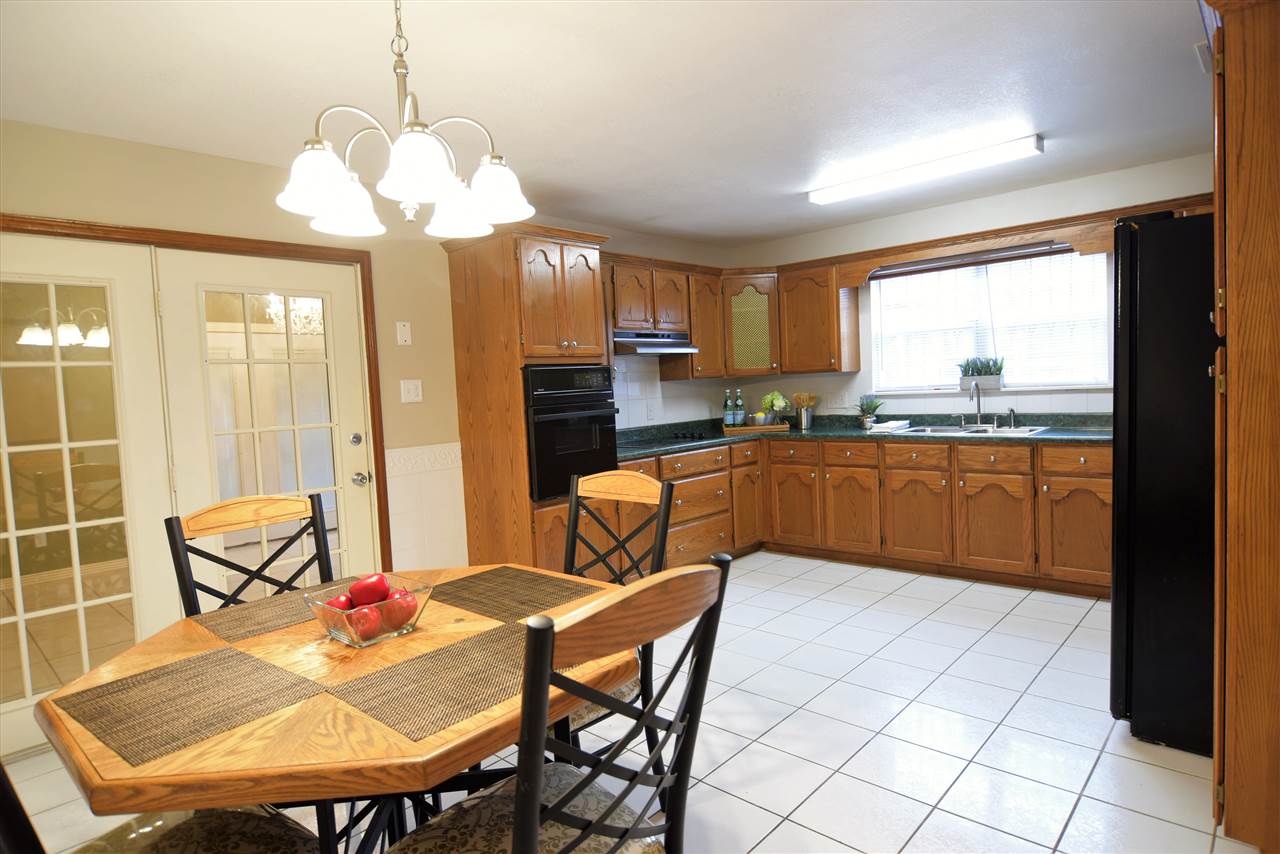305 West Maple Loop Laredo, TX 78041 - Photo 5 of 15 Gallery Image 5