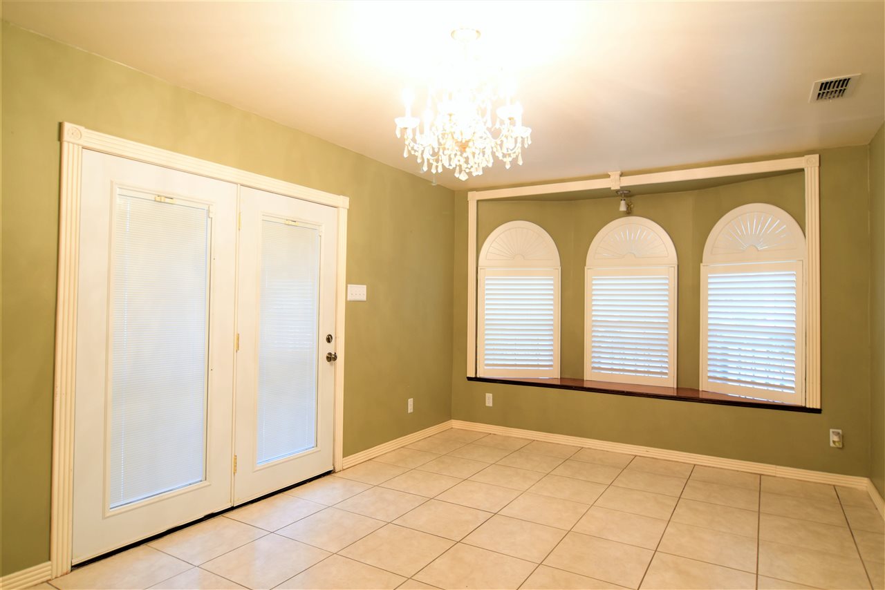 305 West Maple Loop Laredo, TX 78041 - Photo 7 of 15 Gallery Image 7