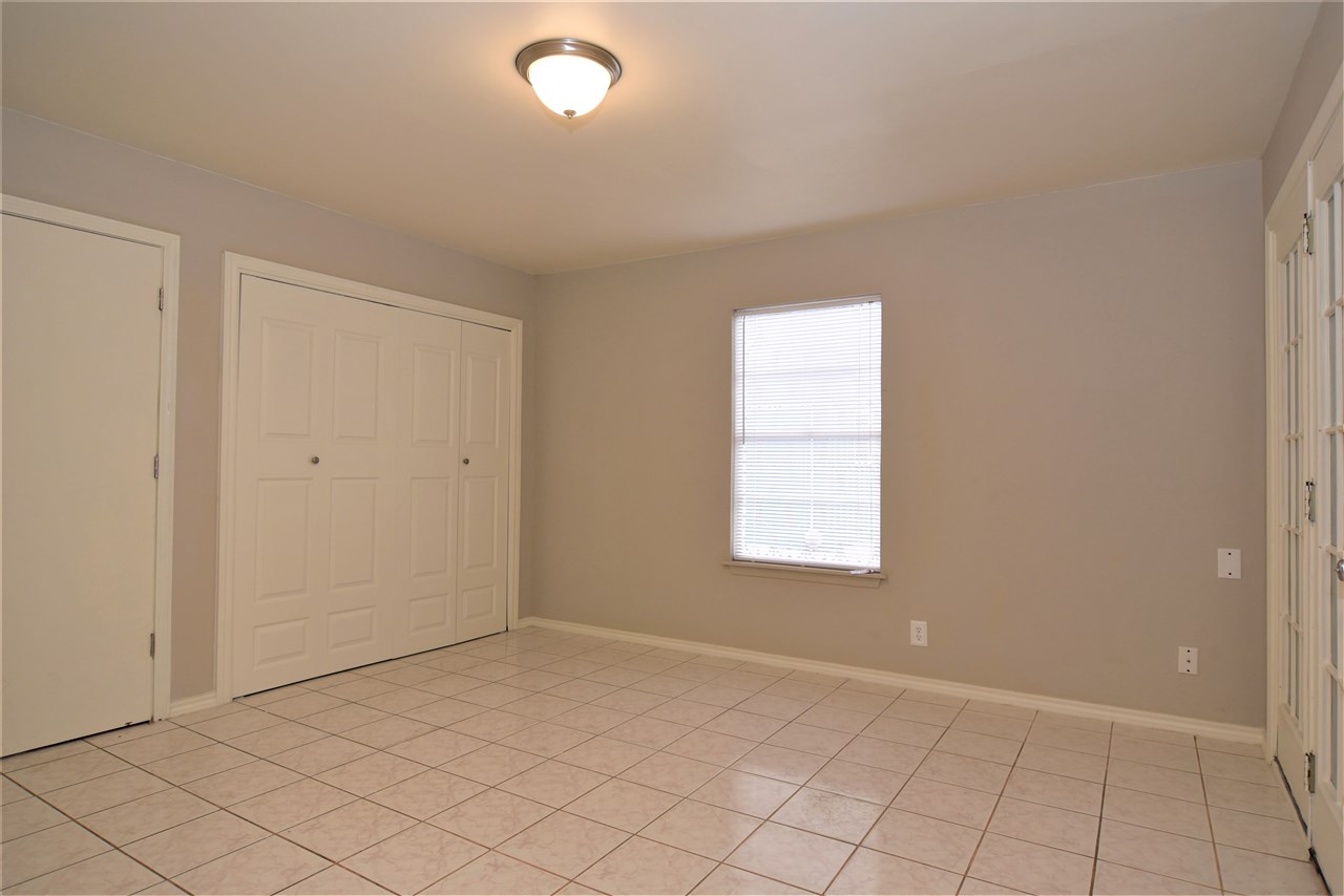 305 West Maple Loop Laredo, TX 78041 - Photo 8 of 15 Gallery Image 8