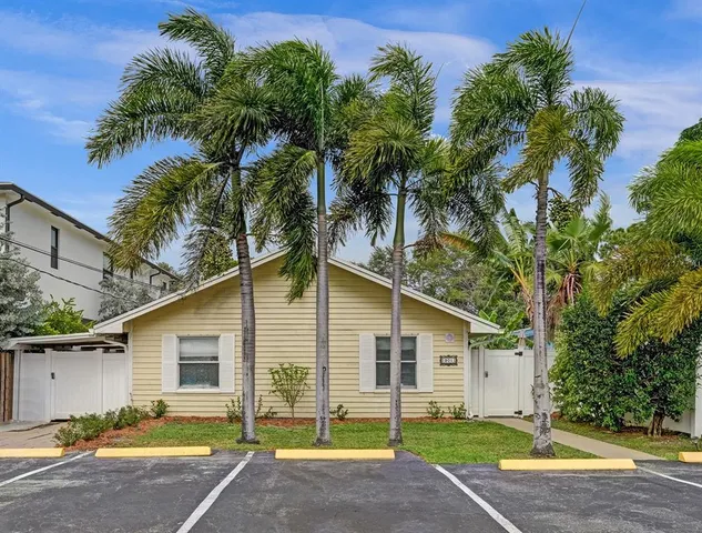 $1,800 | 901 Southeast 14th Court, Unit 3, Fort Lauderdale, FL 33316