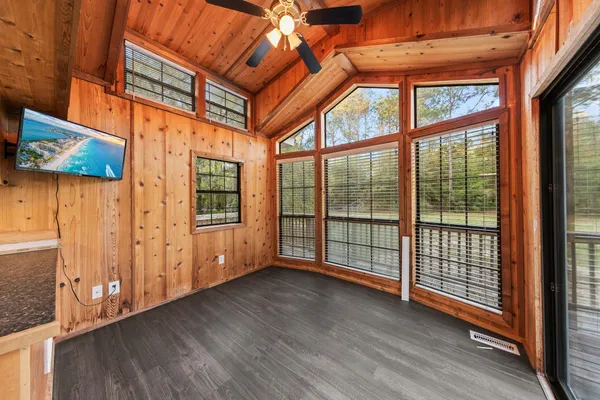 $1,400 | 1683 County Highway 83A West, Freeport, FL 32439
