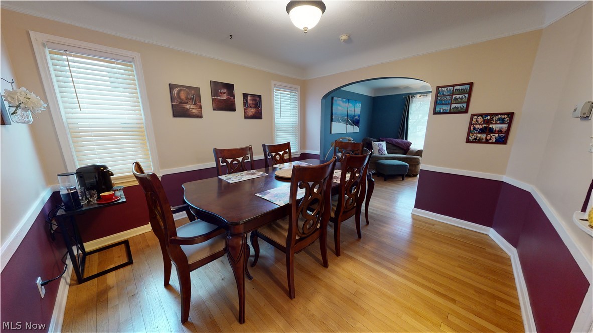 1527 Edgefield Road Lyndhurst, OH 44124 - Photo 4 of 25 Dining Room