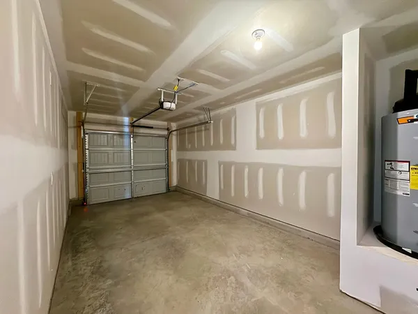 $1,695 | 149 Tributary Way, Fuquay-Varina, NC 27526
