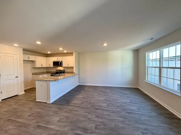 $1,695 | 149 Tributary Way, Fuquay-Varina, NC 27526