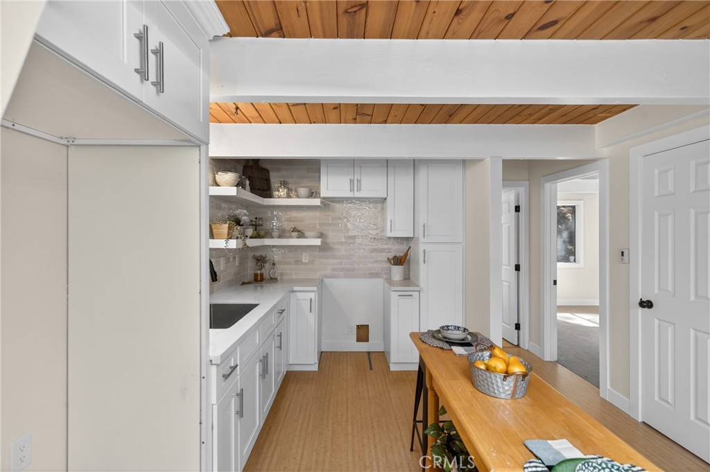 26980 Everest Road Lake Arrowhead, CA 92391 - Photo 16 of 49