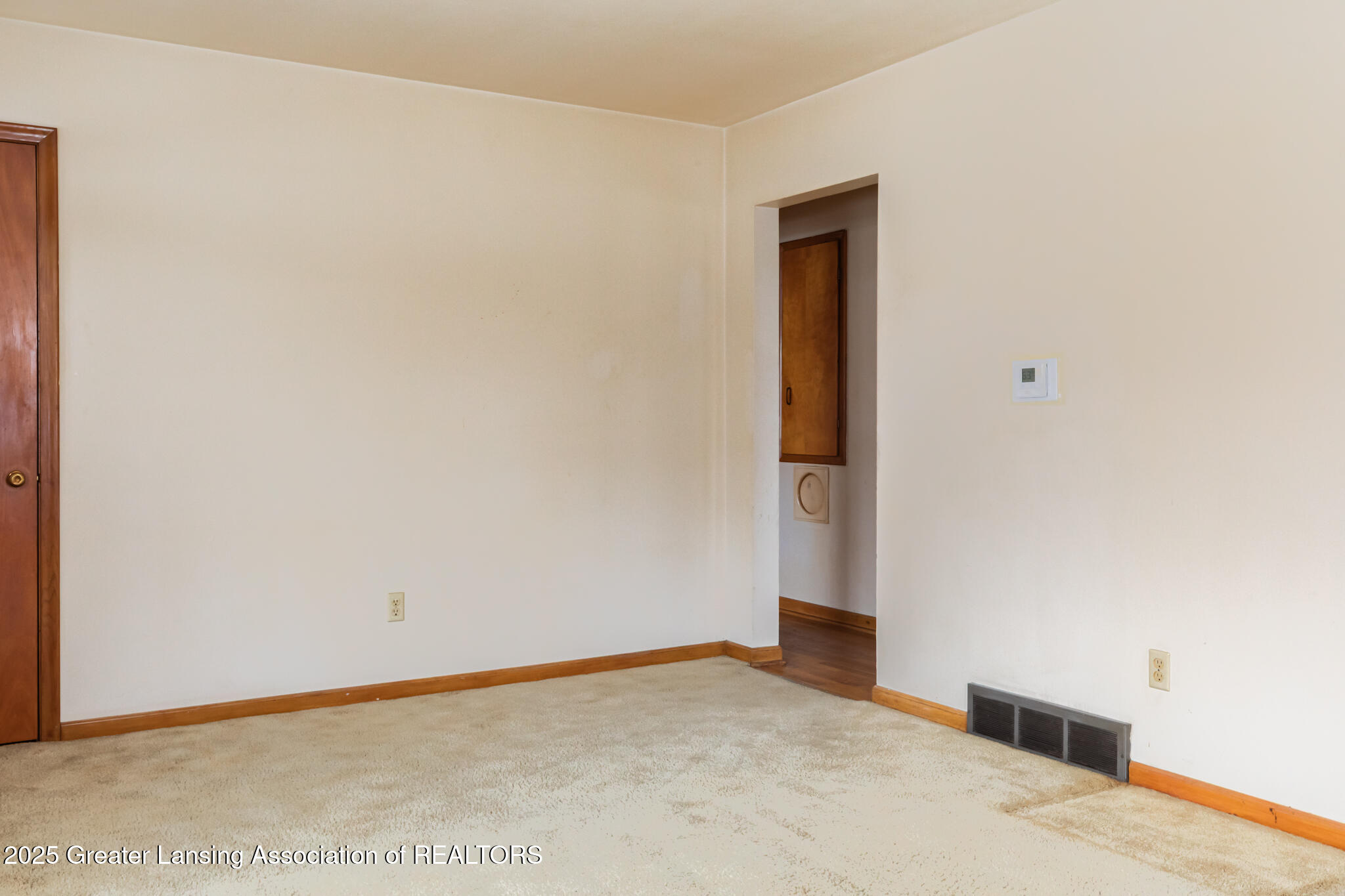 1544 Haslett Road East Lansing, MI 48823 - Photo 8 of 34 1544Haslett16