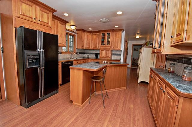 6226 Old Rte 422 New Castle, PA 16101 - Photo 7 of 18 Gallery Image 7