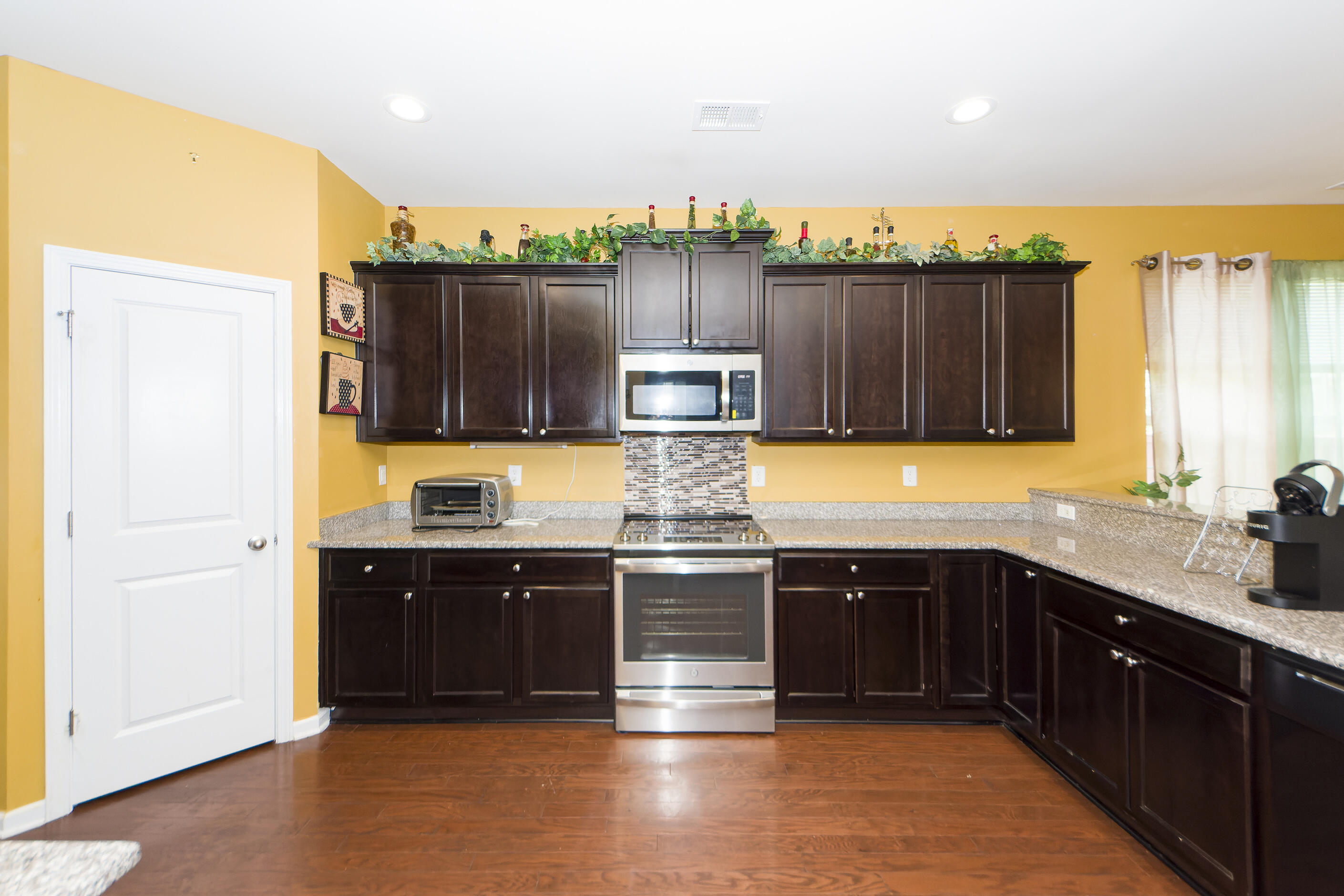 7600 High Maple Circle North Charleston, SC 29418 - Photo 11 of 47 12