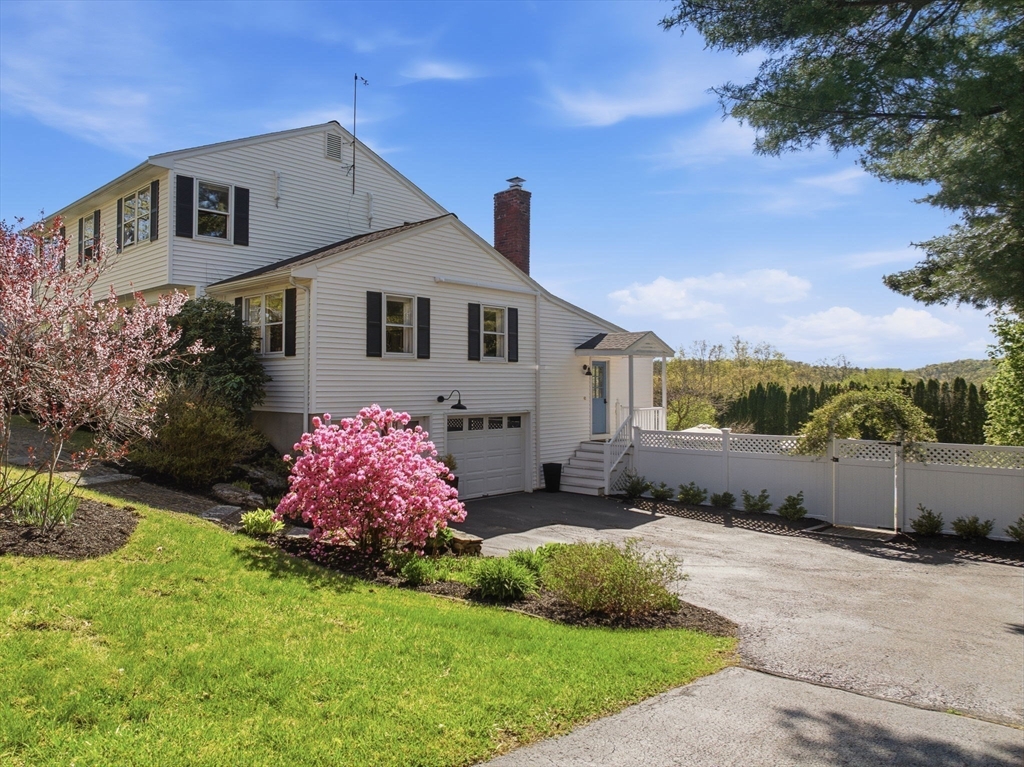 64 George Hill Road Grafton, MA 01519 - Photo 5 of 41 Gallery Image 5