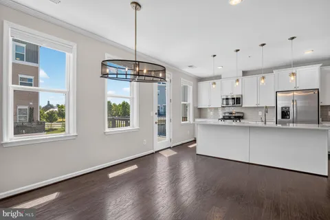 $570,000 | 24498 Amherst Forest Terrace, Aldie, VA 20105