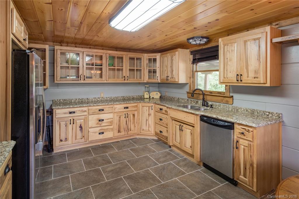 75 Stanley Ln Mill Spring, Unit 9 Mill Spring, NC 28756 - Photo 11 of 24