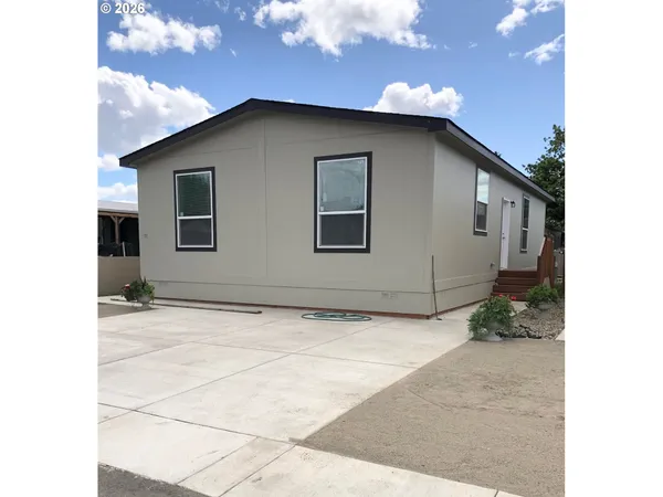 $195,000 | 1025 6th Street, Unit 82, Harrisburg, OR 97446