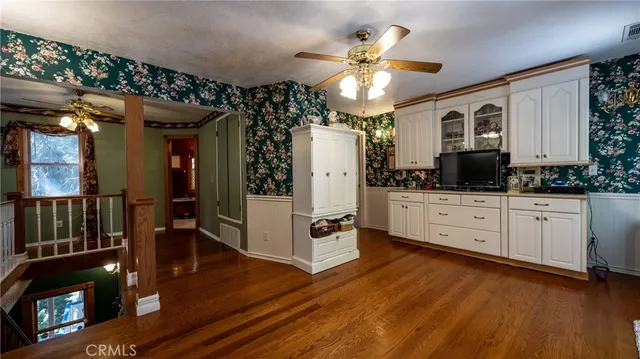 $489,900 | 24083 Cresta Drive, Crestline, CA 92325