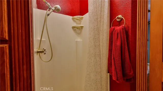 $489,900 | 24083 Cresta Drive, Crestline, CA 92325