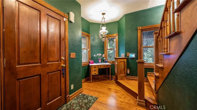 $489,900 | 24083 Cresta Drive, Crestline, CA 92325