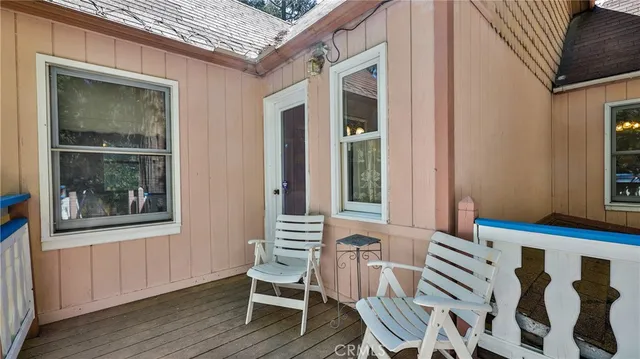 $489,900 | 24083 Cresta Drive, Crestline, CA 92325