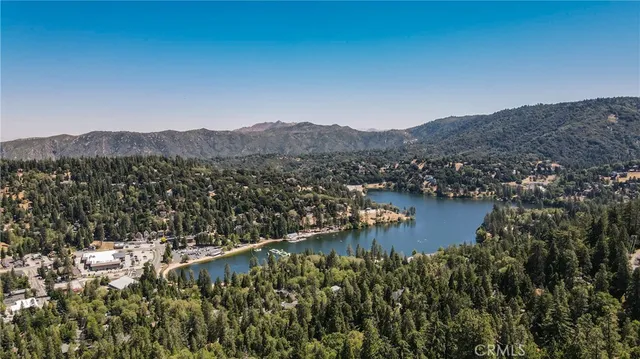$489,900 | 24083 Cresta Drive, Crestline, CA 92325