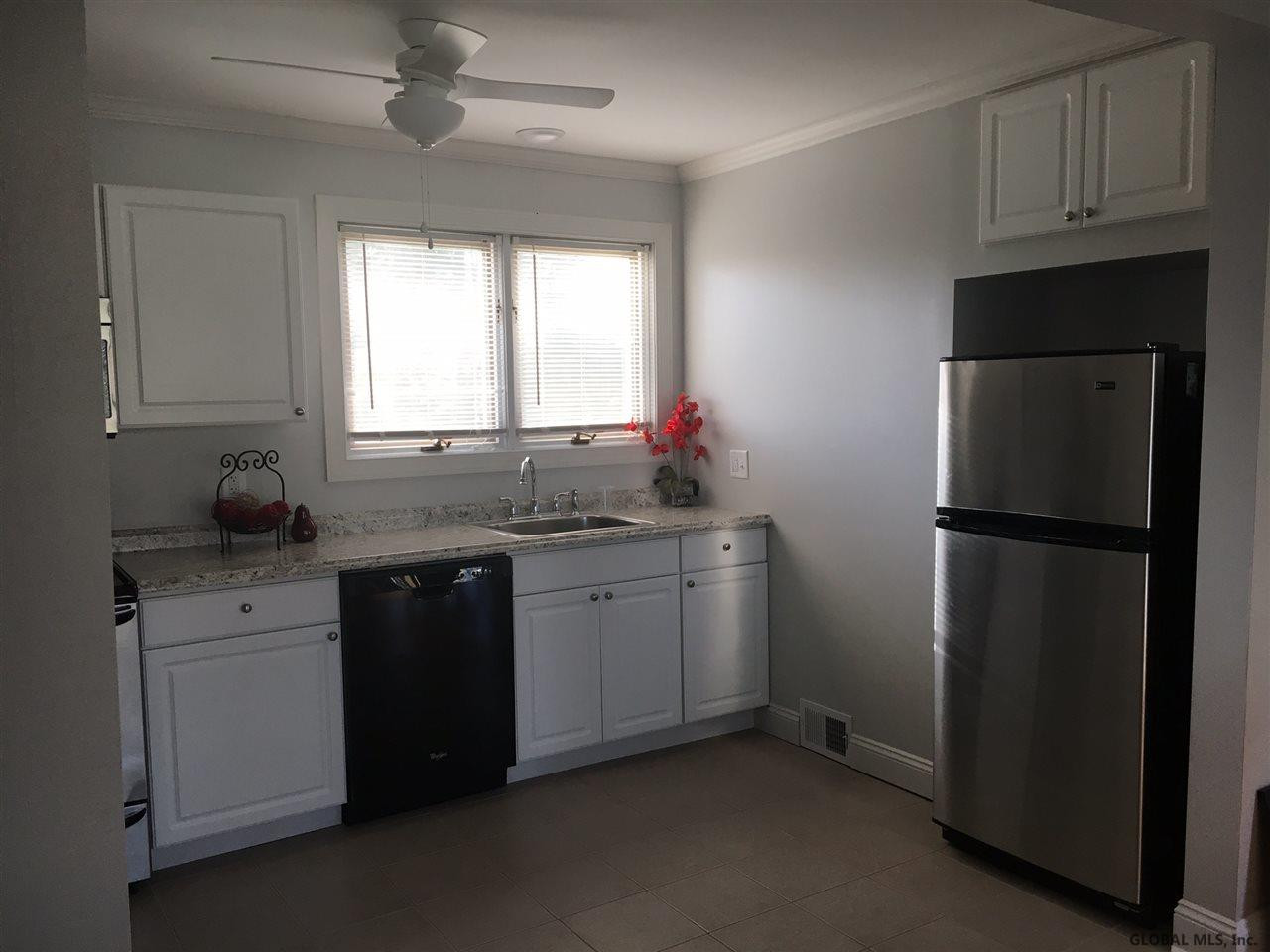 140 Middletown Road Waterford, NY 12188 - Photo 4 of 22 Photo 4