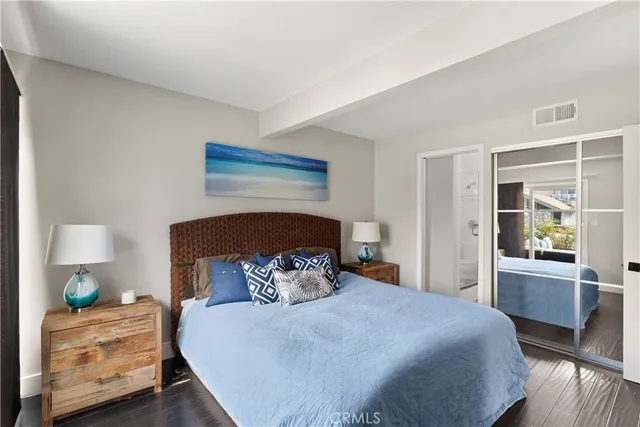 $6,400 | 230 62nd Street, Newport Beach, CA 92663