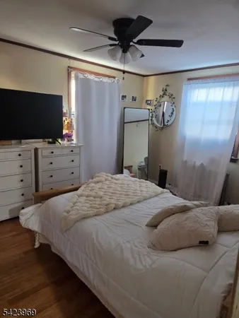 $2,500 | 413 Paderewski Avenue, Perth Amboy, NJ 08861