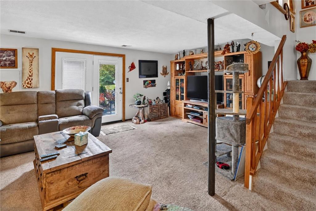 2527 Hunting Ridge Trail Bridgeville, PA 15017 - Photo 19 of 21 Gallery Image 19