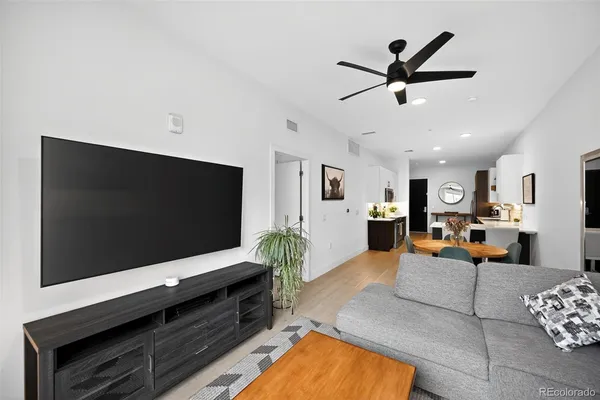 $499,900 | 2530 Lawrence Street, Unit RA206, Denver, CO 80205