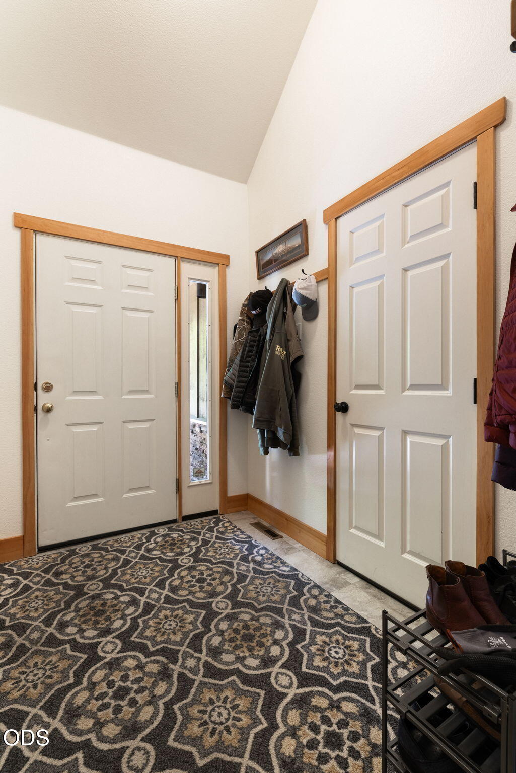 16969 Spring River Road Bend, OR 97707 - Photo 17 of 53