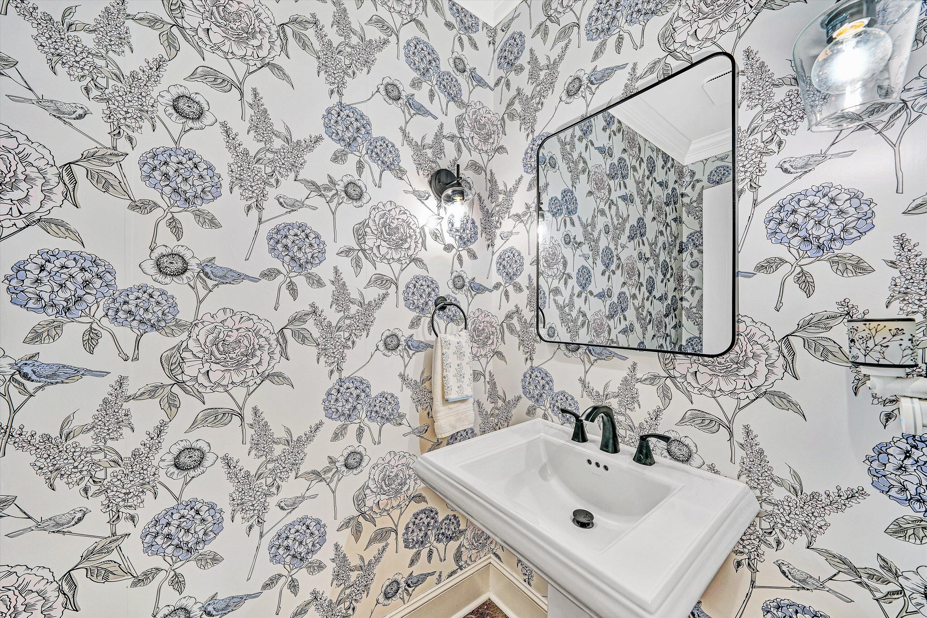 5431 Ridgelea Estates Drive Roanoke, VA 24018 - Photo 11 of 71 a bathroom with a sink toilet and mirror