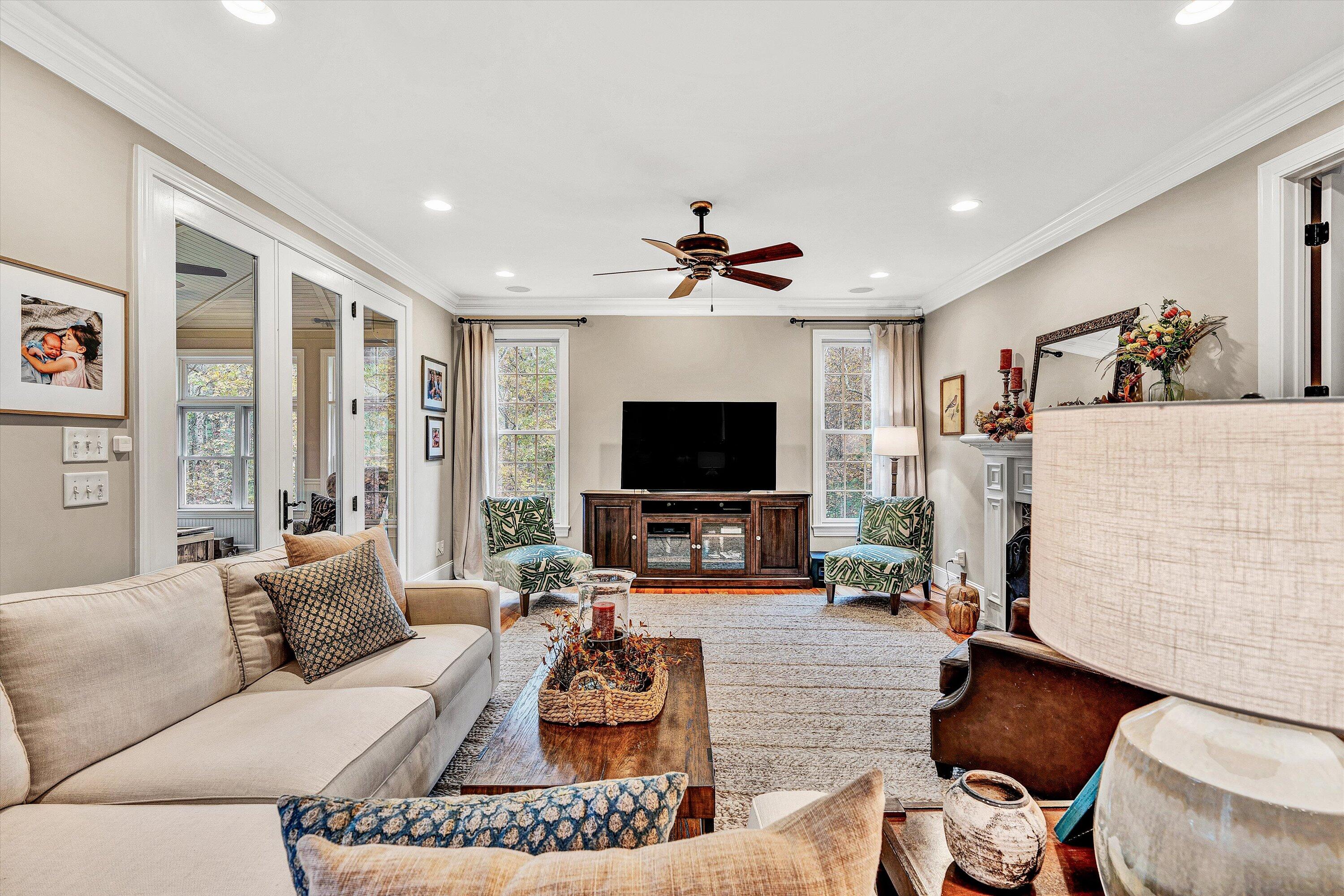 5431 Ridgelea Estates Drive Roanoke, VA 24018 - Photo 16 of 71 a living room with furniture and a flat screen tv