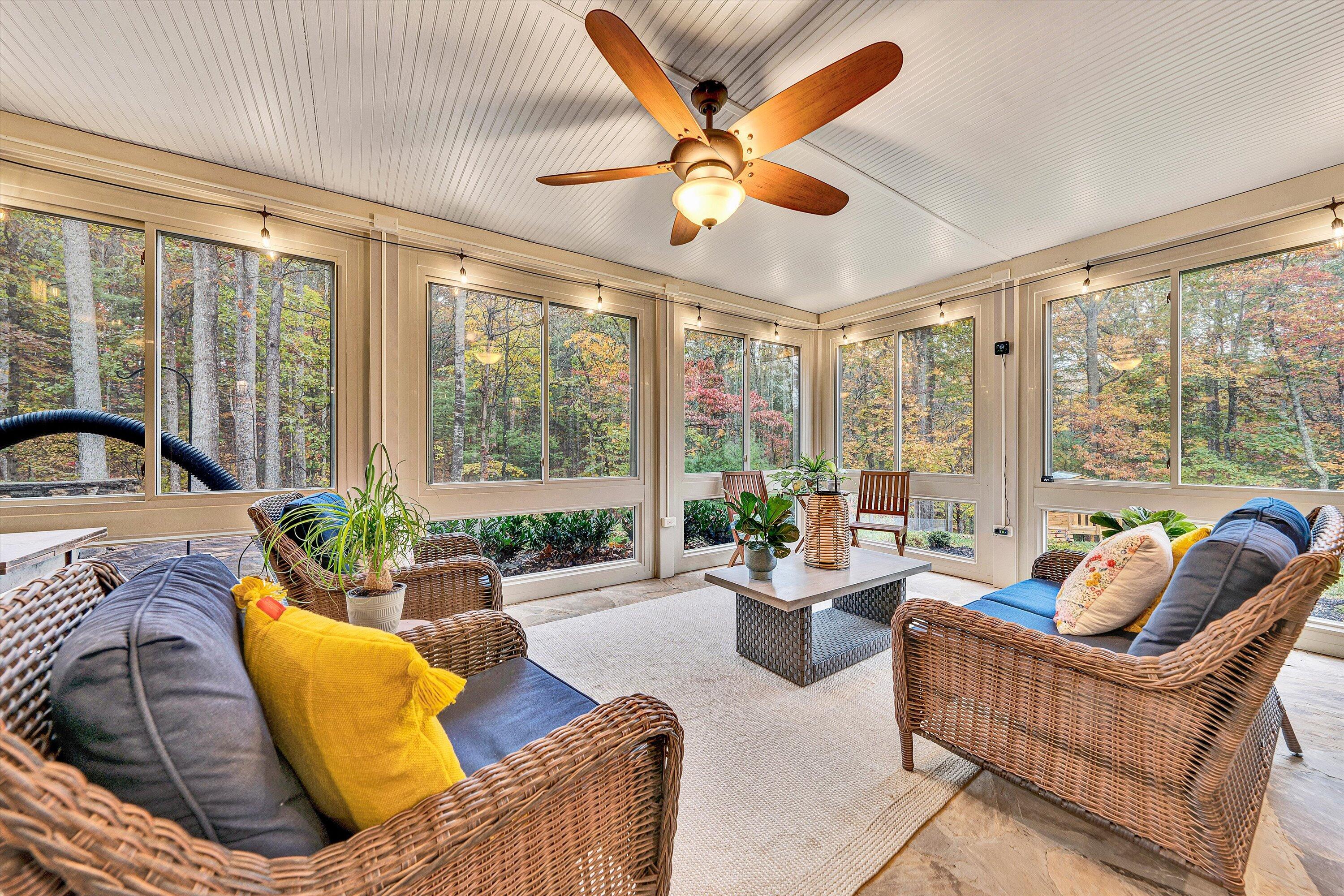 5431 Ridgelea Estates Drive Roanoke, VA 24018 - Photo 55 of 71 a living room with furniture and a large window