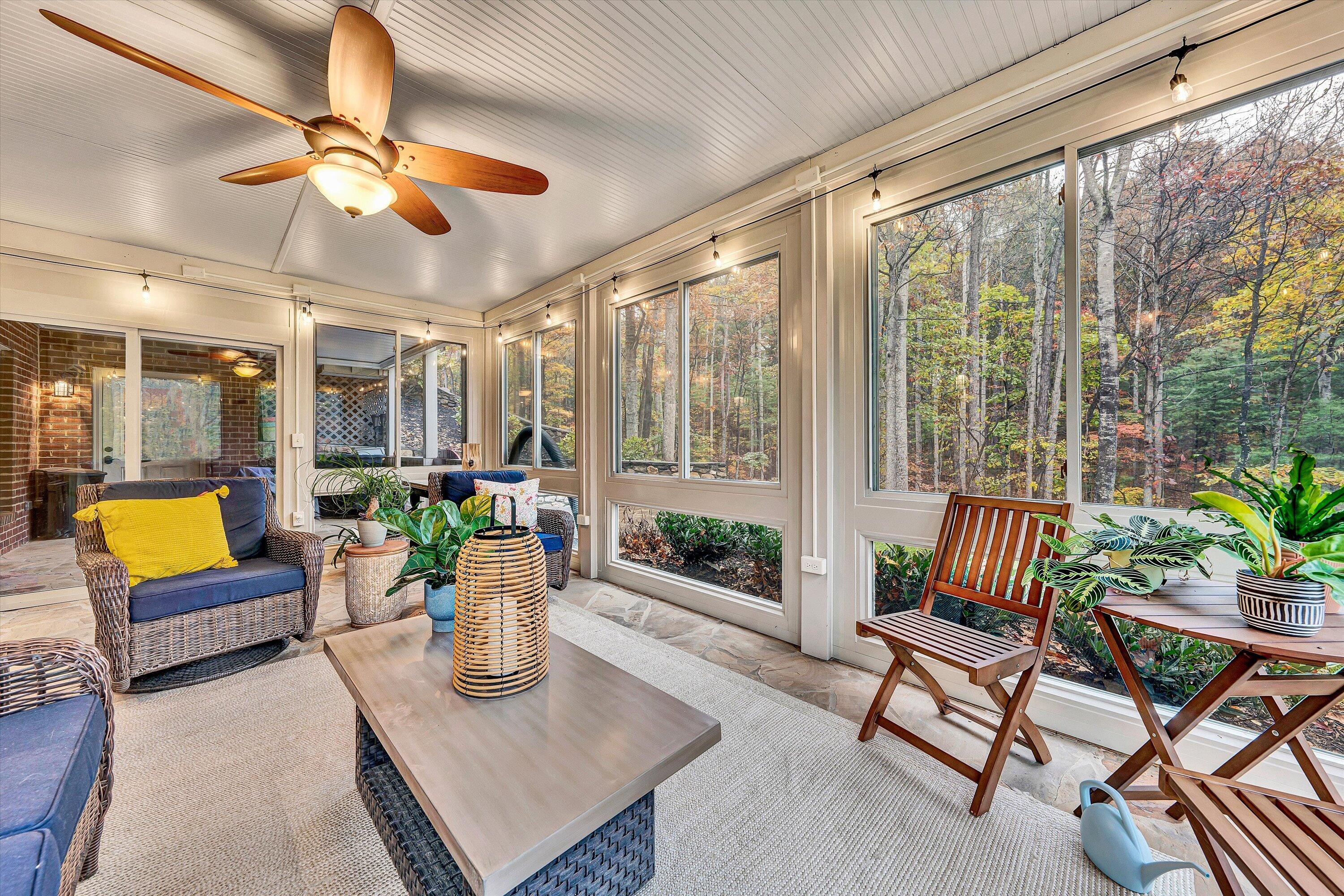 5431 Ridgelea Estates Drive Roanoke, VA 24018 - Photo 56 of 71 a living room with furniture and a potted plant