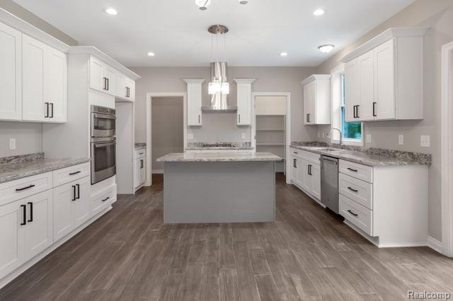 2954 Hessel Avenue Rochester Hills, MI 48307 - Photo 12 of 31
