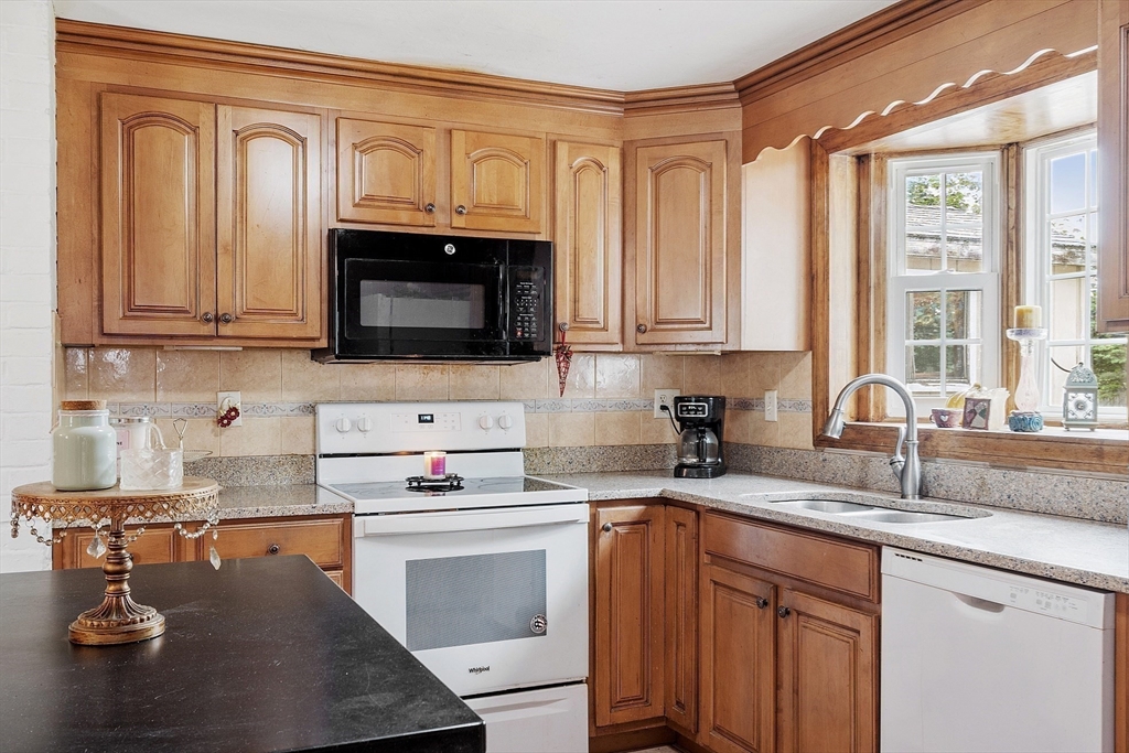 115 Richard Road Braintree, MA 02184 - Photo 13 of 36 Gallery Image 13