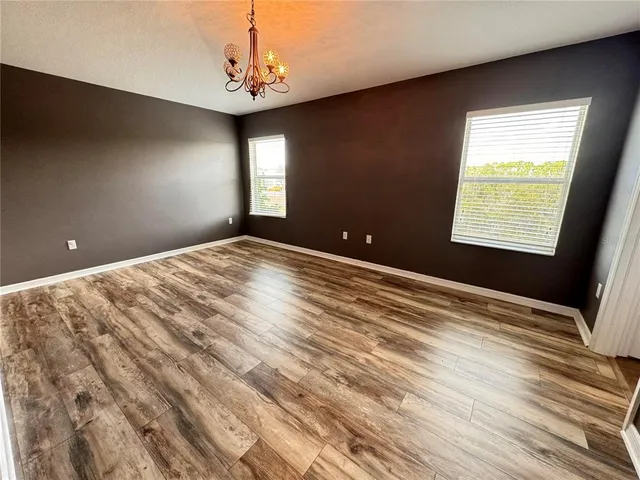 a view of empty room with window