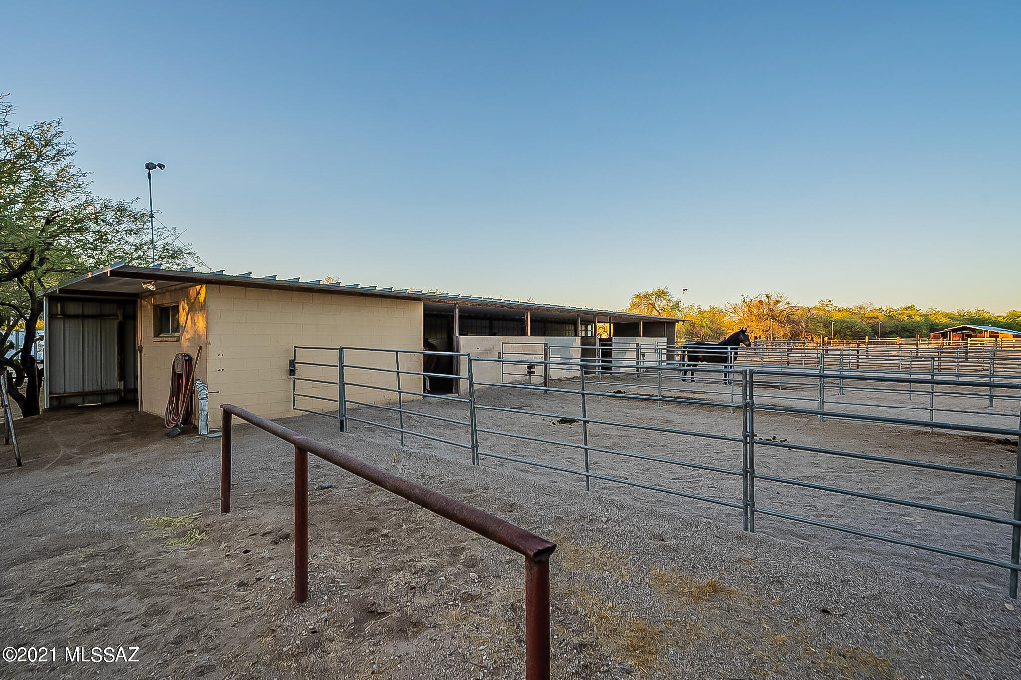 8644 East Tanque Verde Road Tucson, AZ 85749 - Photo 41 of 46