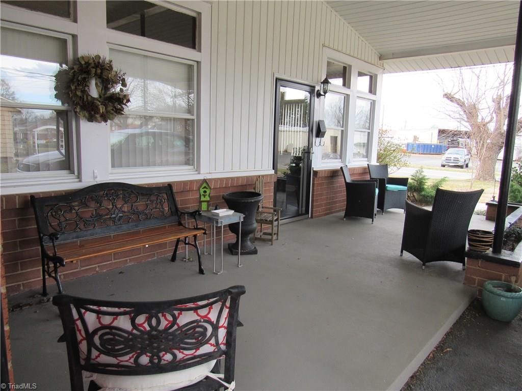 134 Jefferson Church Road King, NC 27021 - Photo 4 of 30 Gallery Image 4