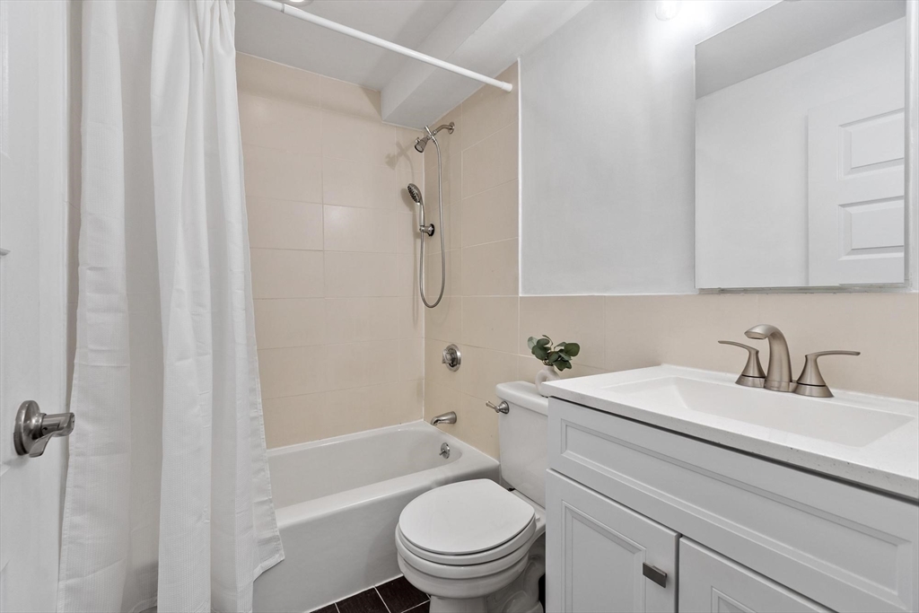 34 Bayview Terrace, Unit 5 Danvers, MA 01923 - Photo 24 of 31