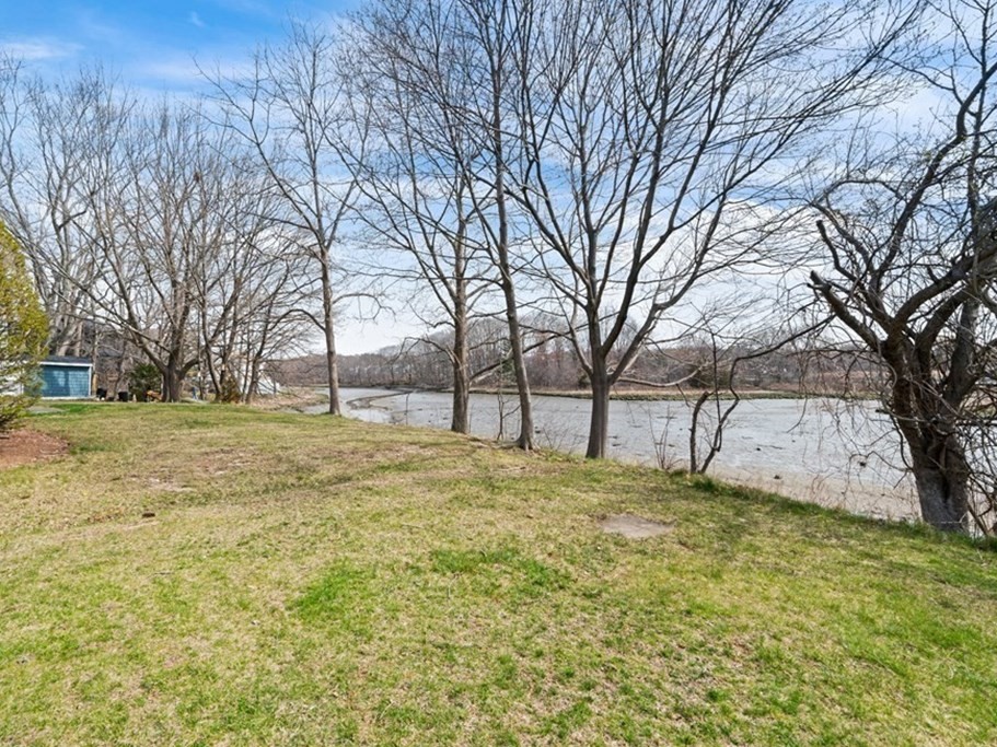 34 Bayview Terrace, Unit 5 Danvers, MA 01923 - Photo 29 of 31