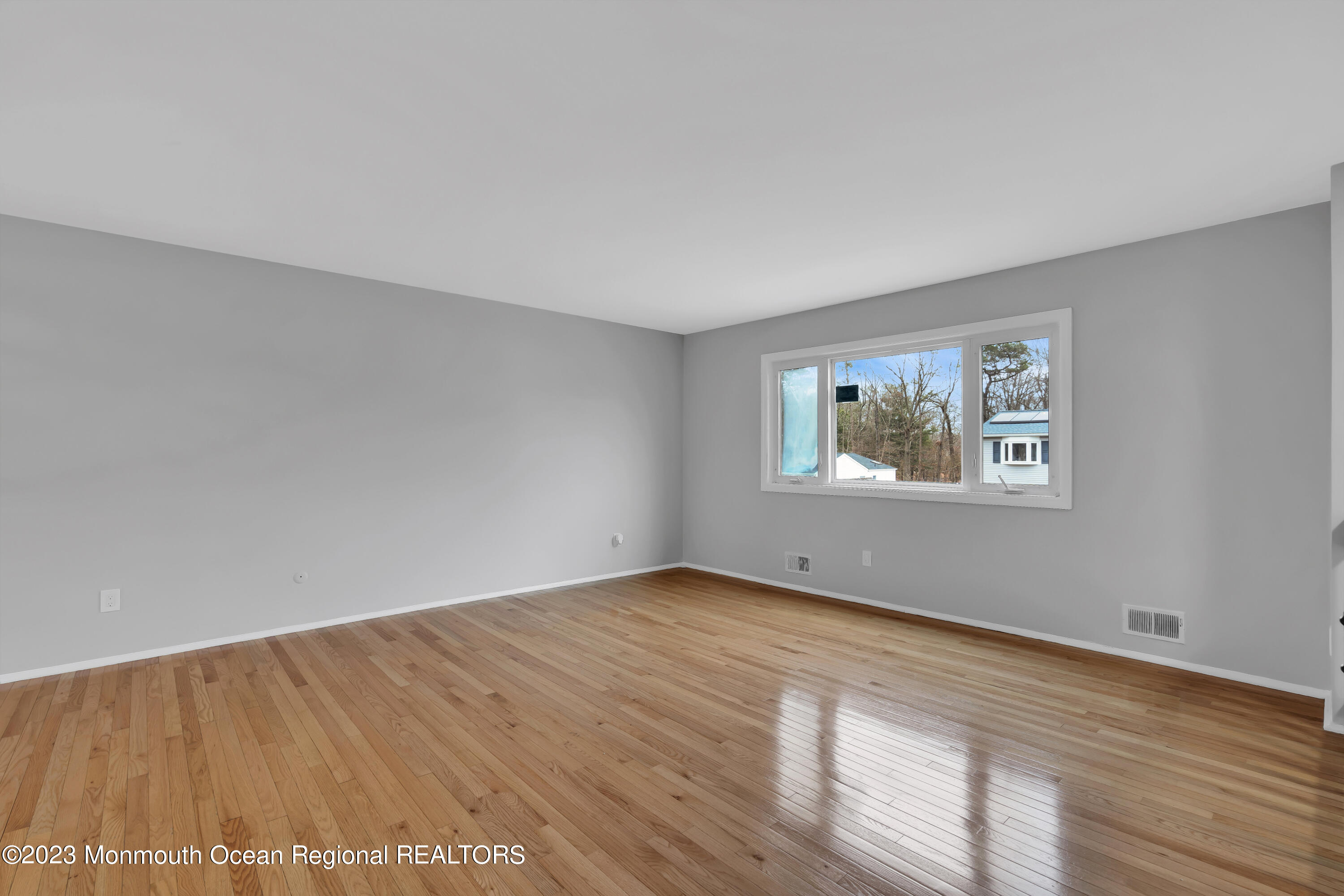 556 Mark Drive Brick, NJ 08723 - Photo 11 of 66 011_dsc08455