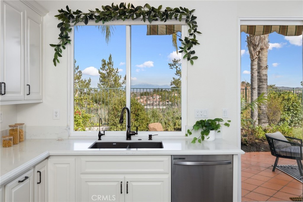 45644 Camino Rubi Temecula, CA 92592 - Photo 12 of 51 view of a kitchen with a potted plant