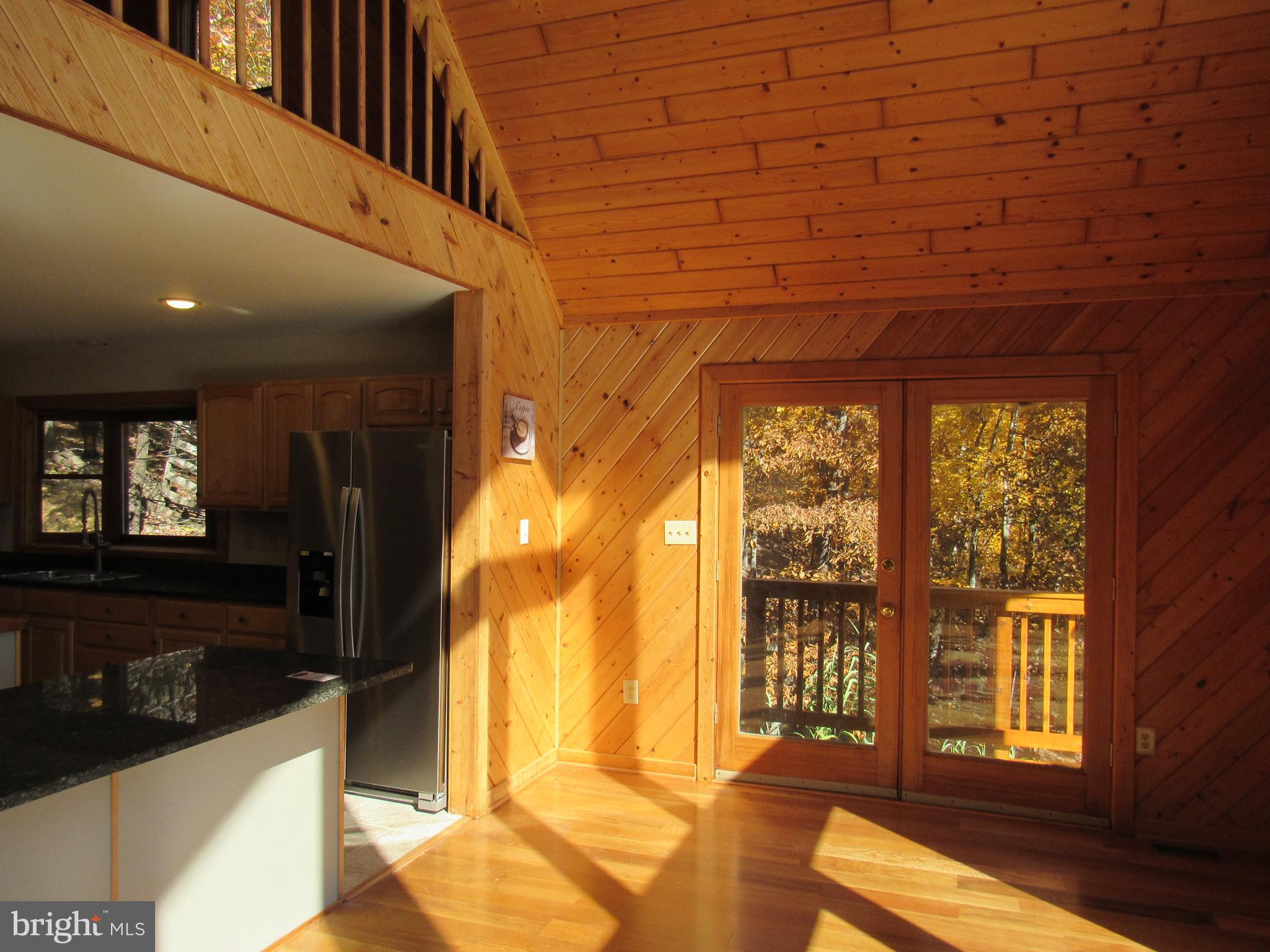 2713 Lookout Road Haymarket, VA 20169 - Photo 12 of 27 Living Room