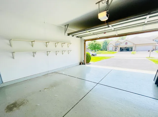 $2,750 | 1308 Charlevoix Way, Schererville, IN 46375