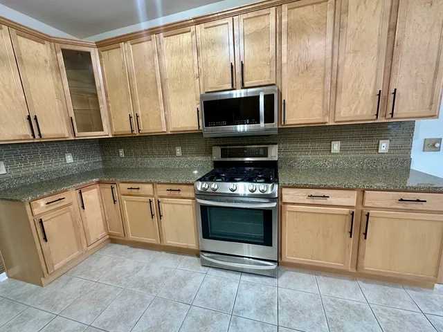 $2,750 | 1308 Charlevoix Way, Schererville, IN 46375