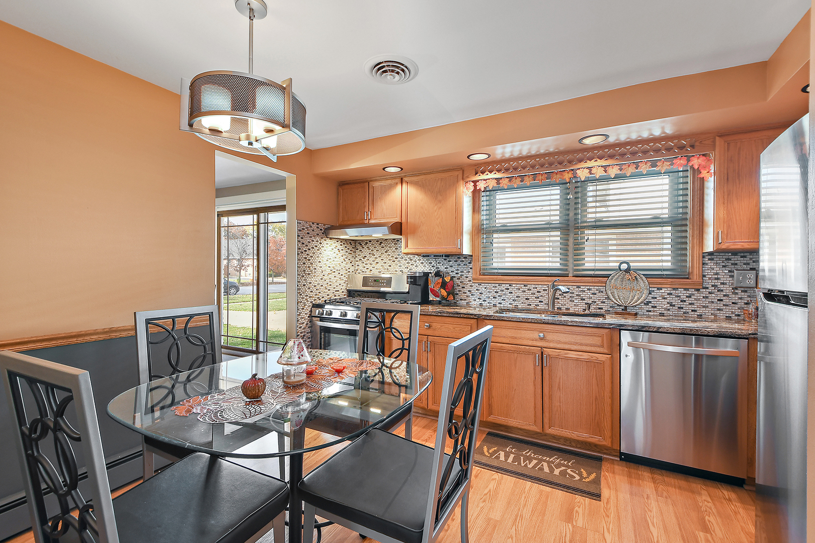 11027 Austin Avenue Chicago Ridge, IL 60415 - Photo 11 of 23 Gallery Image 11