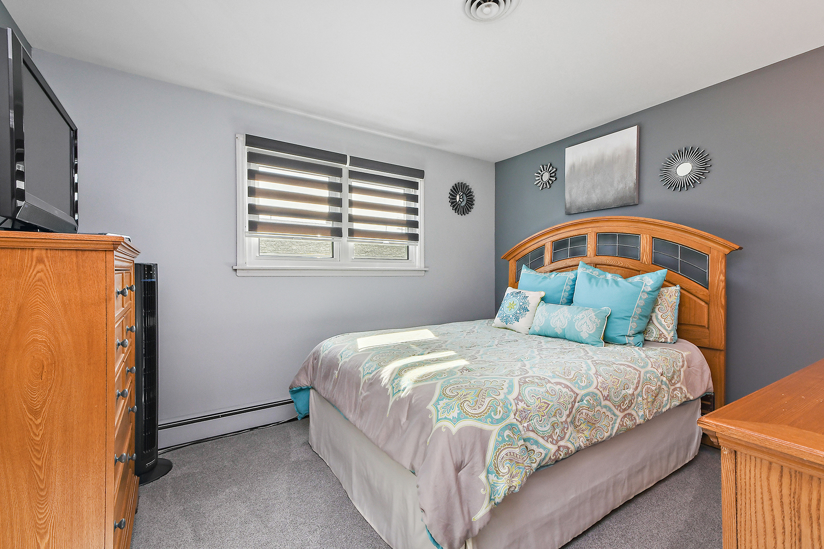 11027 Austin Avenue Chicago Ridge, IL 60415 - Photo 15 of 23 Gallery Image 15
