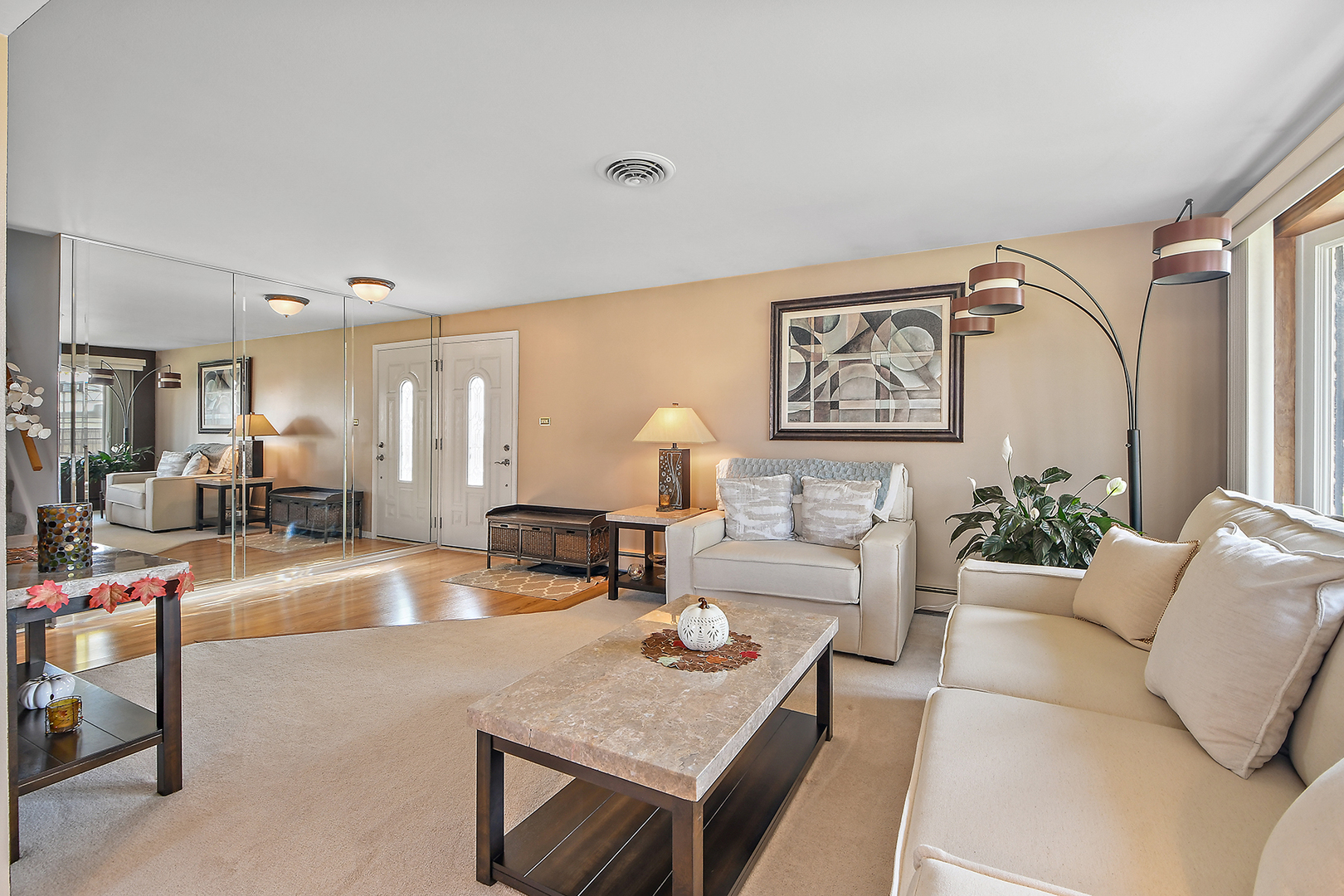 11027 Austin Avenue Chicago Ridge, IL 60415 - Photo 8 of 23 Gallery Image 8