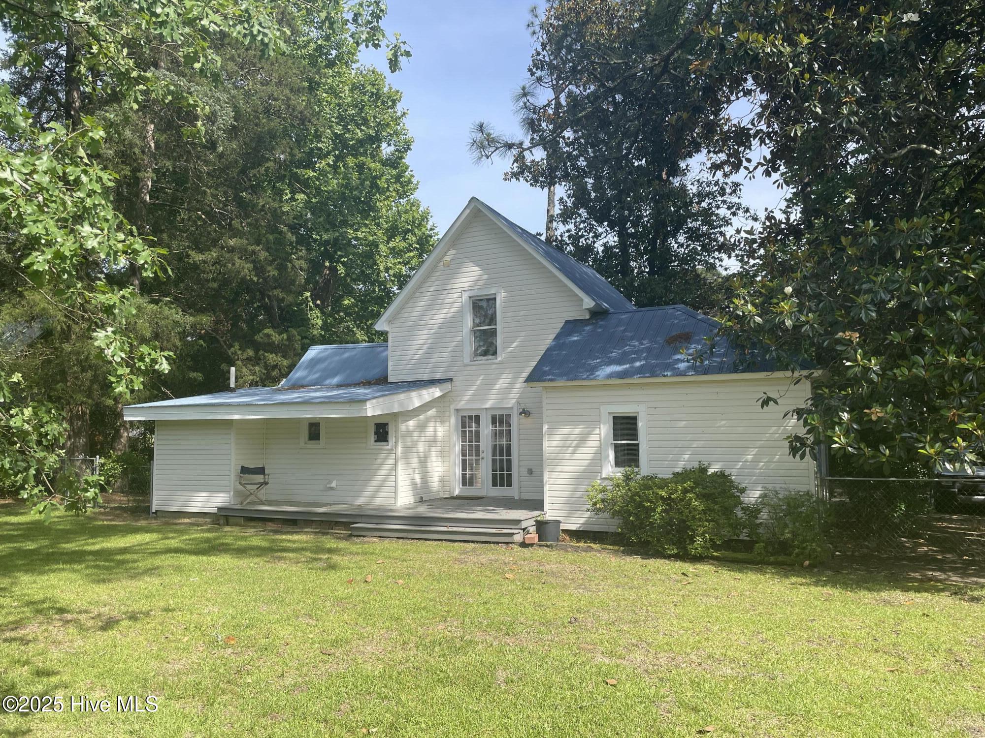 958 Holly Road Lakeview, NC 28350 - Photo 2 of 18 Rear elevation