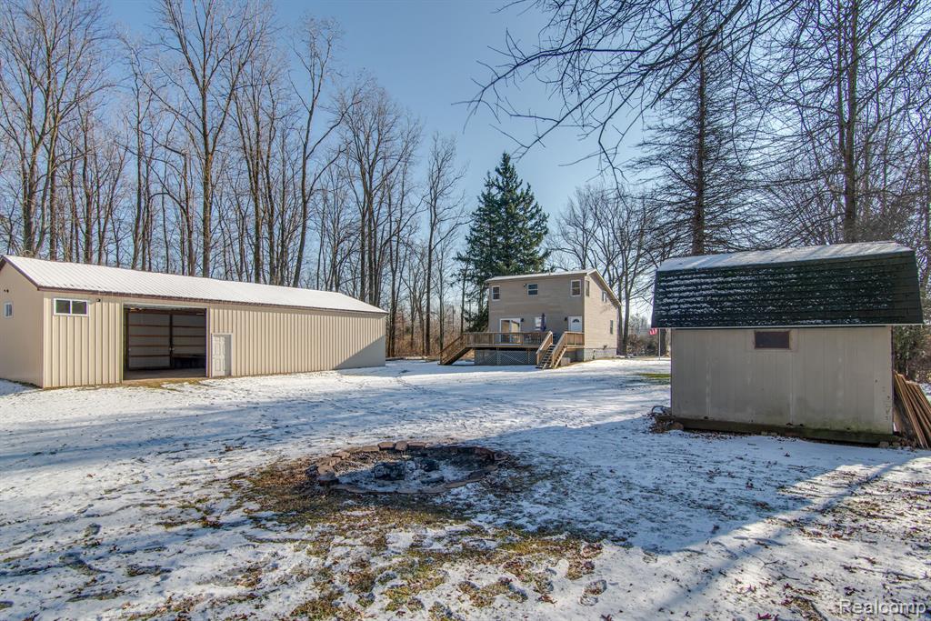 43016 Wear Road Belleville, MI 48111 - Photo 3 of 28