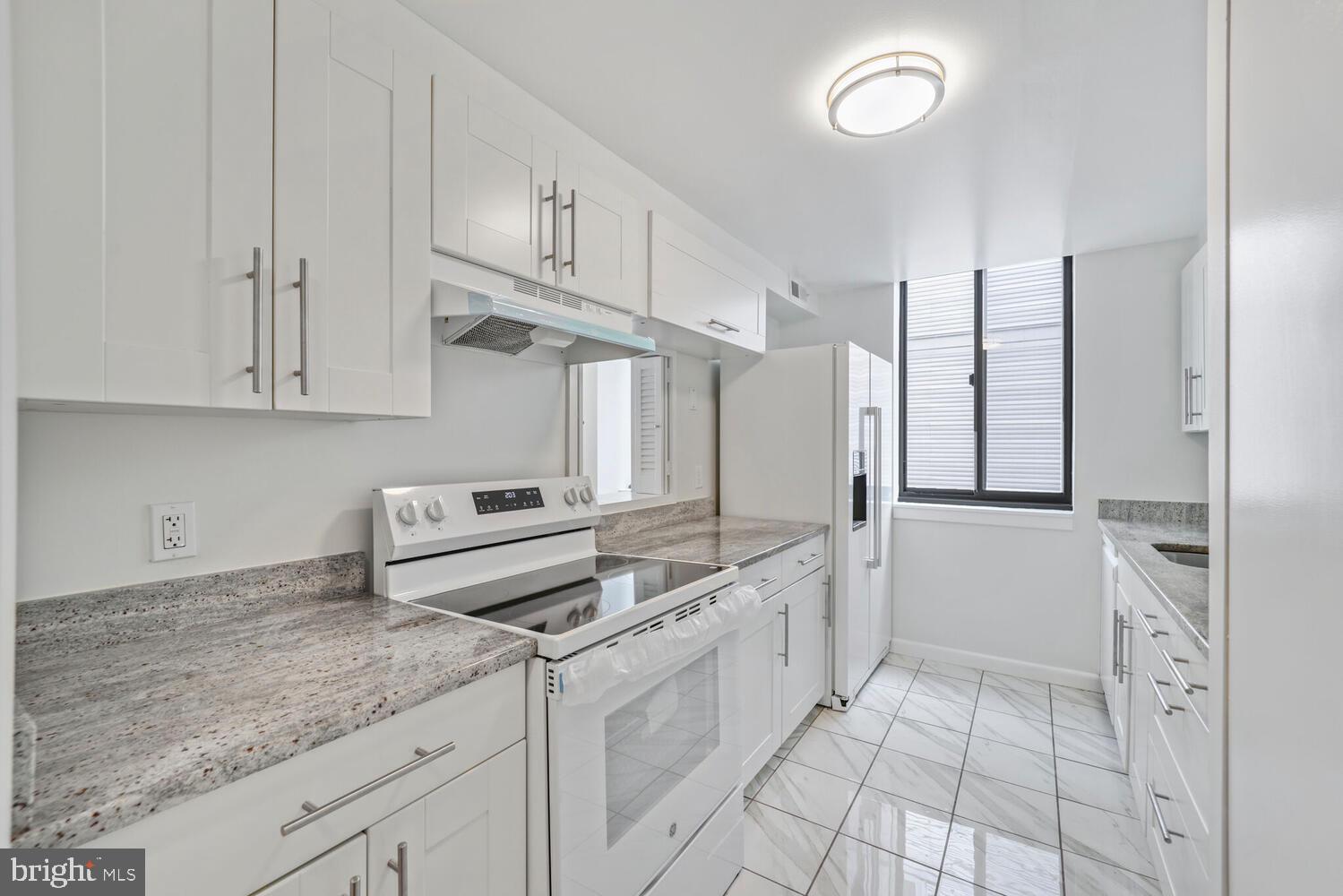 1140 23rd Street Northwest, Unit 903 Washington, DC 20037 - Photo 5 of 28 Kitchen 1