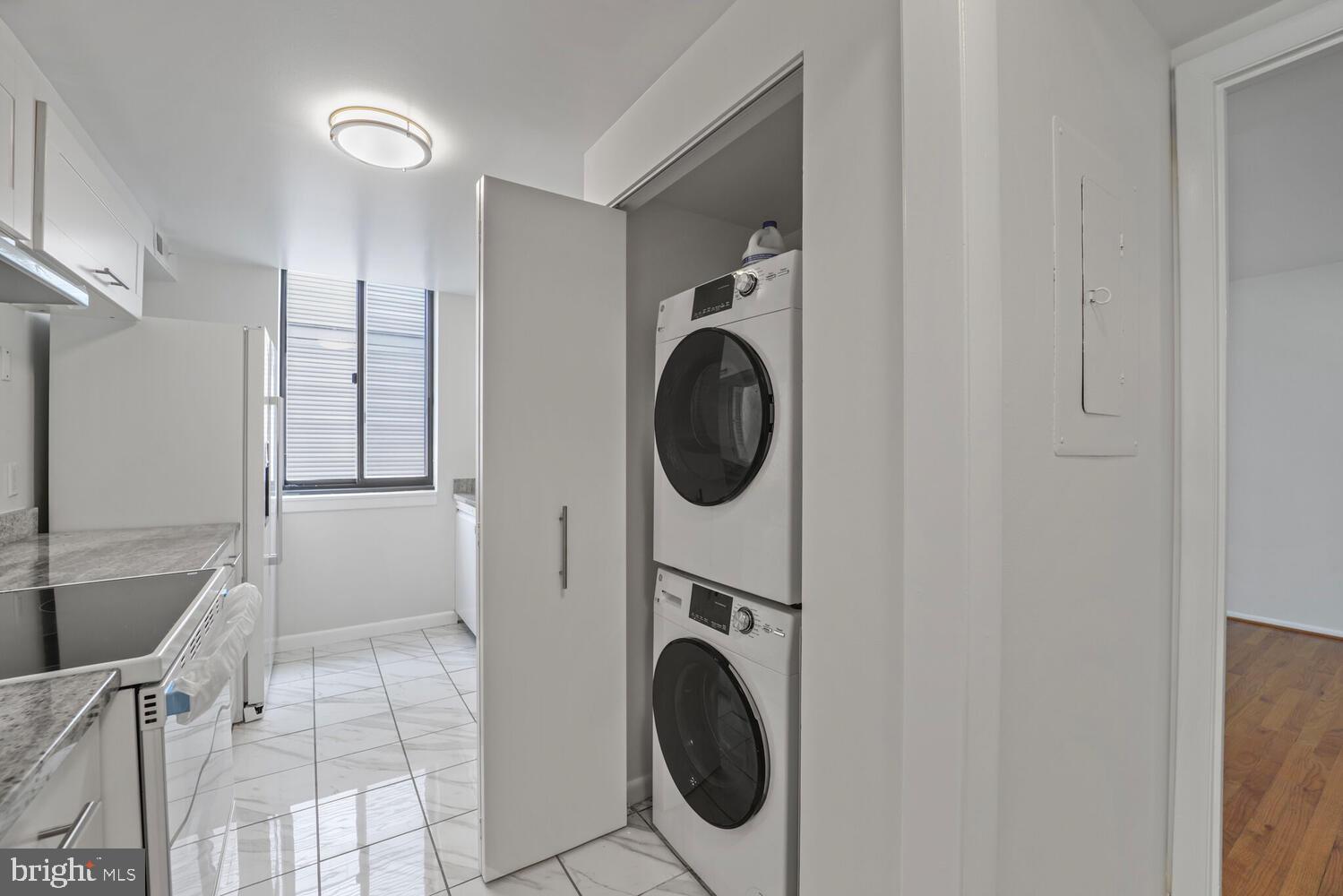 1140 23rd Street Northwest, Unit 903 Washington, DC 20037 - Photo 9 of 28 Washer/Dryer